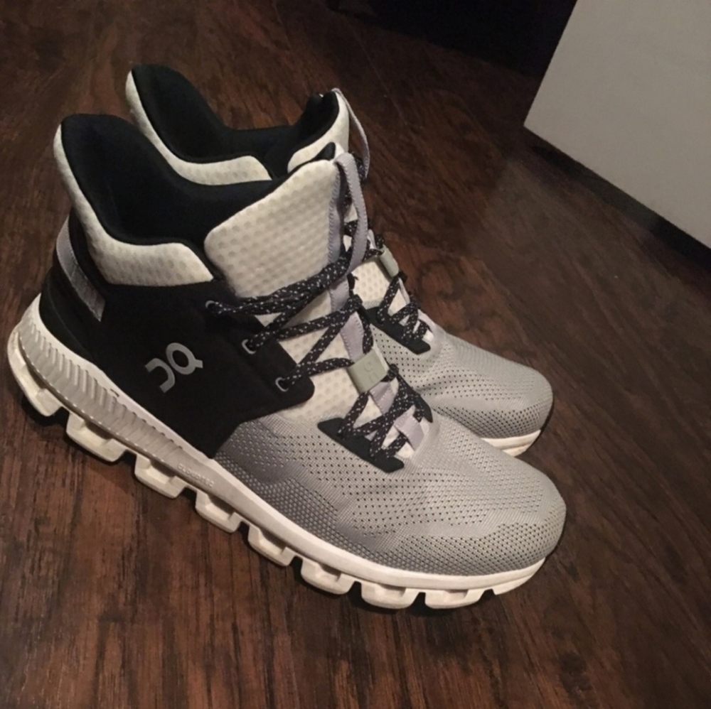 On Running Cloud Edge HI Running Shoes